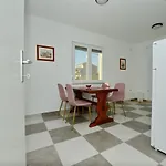 Medic Lägenhet *