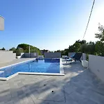 Medic Apartman