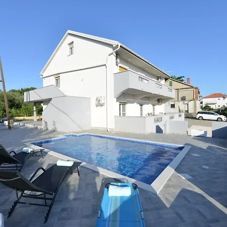 Medic 公寓 Kožino