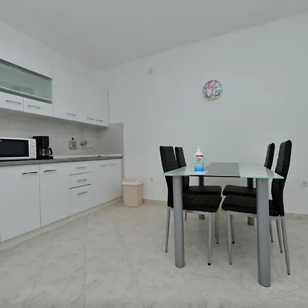 Apartment Medic *